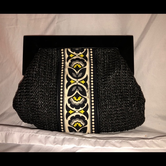 Vera Bradley clutch - Picture 2 of 3